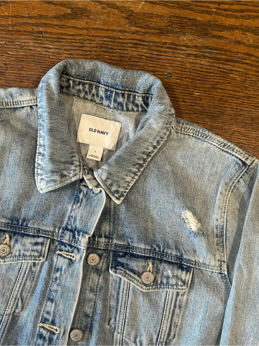 Old Navy Women’s Light Blue Denim Jacket - Size L